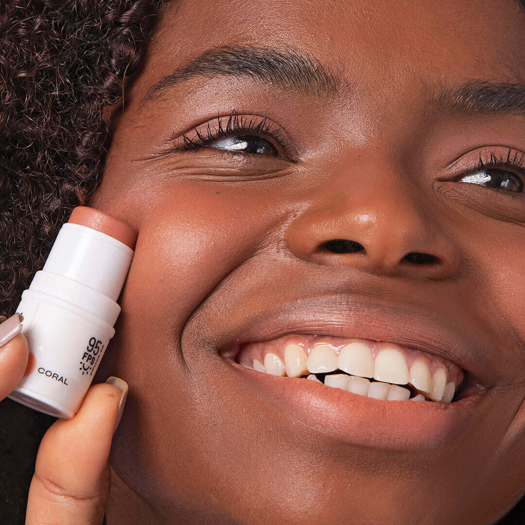 Bastão 3 em 1 - Blush, Batom e Sombra FPS 95